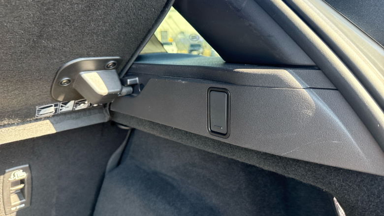 Land Rover Range Rover Evoque 2.0 D200 R-Dynamic SE 5dr Auto Diesel Hatchback